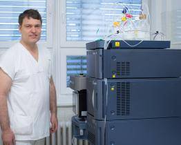 Baťova nemocnice má nový hmotnostní spektrometr. Moderní přístroj stál přes 10 milionů