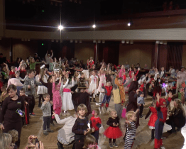 Dětský karneval zaplnil sál Klubu kultury