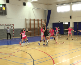 Regionální derby ovládly házenkářky Kunovic