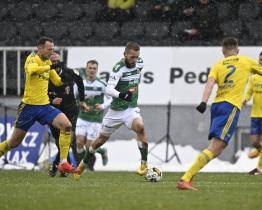 Slovácko hrálo s Olomoucí bez branek, bod získal i Zlín, který ale přišel o Kozáka 