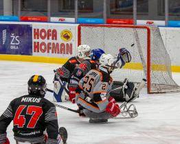 Kalamitě navzdory. Uragán v první třetině rozhodl, úvodní semifinále para hokejové ligy patří Zlínu