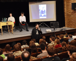 Žáci ZŠ Mariánské náměstí besedovali s novináři nejen o dezinformacích