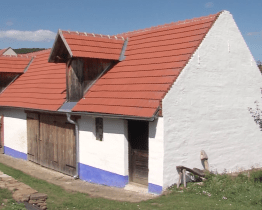 Kraj ocení mimořádné žáky i lidovou stavbu