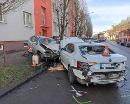 Při nehodě šesti aut v Holešově se vážně zranil jeden řidič. Museli ho resuscitovat