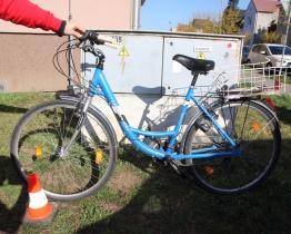 Řidič v Kroměříži nedal přednost cyklistovi. Ten skončil se zraněním v nemocnici