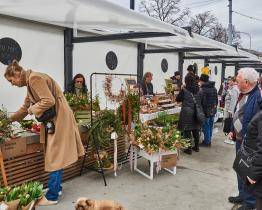 Zrekonstruované tržiště Pod Kaštany oficiálně zahájilo provoz