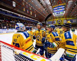 Berani před vyprodaným stadionem porazili Vsetín 4:1 a ve finále jdou do vedení 
