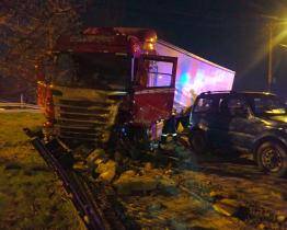 Dopravní nehoda způsobila masivní únik plynu. Obyvatelé dvou domů museli být evakuováni