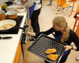 Indická kuchyně a cheesecake zabodovaly v soutěži mladých kuchařů
