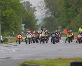 Motoristický svátek ve Starém Městě zkrátil déšť o tři kategorie