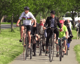 Cyklojízda připomněla mistrovství světa historických kol