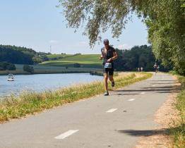 Je tu Moraviaman. Potvrdí Řenč roli favorita, nebo opět překvapí triatlonisté z Polska?