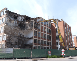 Nejstarší fakulta UTB jde pomalu k zemi