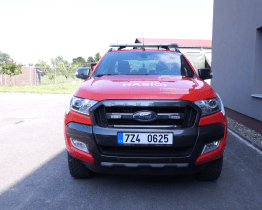 Dobrovolní hasiči z Otrokovic se těší z nového velitelského vozu