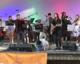 Richard Krajčo si zazpíval společně se žáky ZUŠ Alfréda Radoka