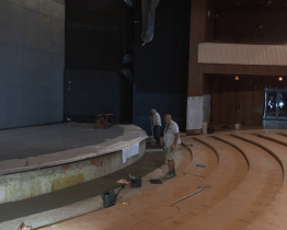 V Městském divadle Zlín zmizelo ze sálu všech 687 sedadel 