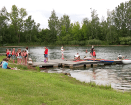 Členové oddílu kanoistiky zvou školáky do loděnice na Čtverci