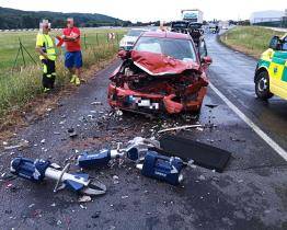 Vážná dopravní nehoda v Otrokovicích si vyžádala tři zraněné, z toho dva těžce