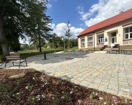 Velíková má nové místo pro setkávání a odpočinek. Má sloužit jako menší náves