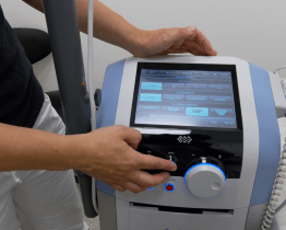 Brodská nemocnice léčí bolest laserem nové generace