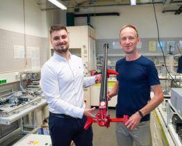 Vědci ze zlínské univerzity vyvíjí unikátní 3D tištěná violoncella