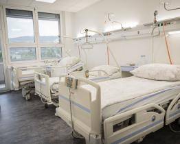 Chirurgické oddělení Baťovy nemocnice má novou moderní lůžkovou stanici