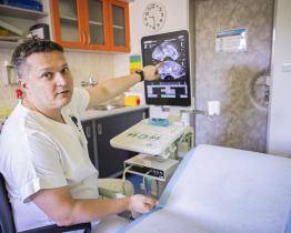 Pacienti zlínské urologie mají k dispozici nový ultrazvuk, který zkvalitní léčbu rakoviny prostaty