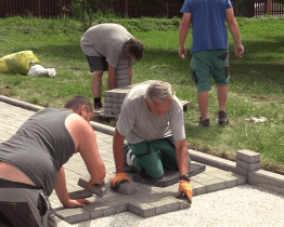 U Bachanky ve Veselí nad Moravou vzniká nový chodník