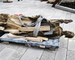 Ve Valašském Meziříčí probíhá oprava Mariánského sloupu