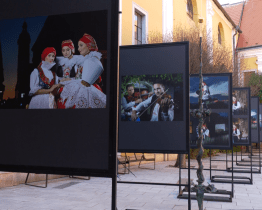  Slavnosti vína doprovodily i dvě výstavy