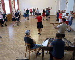 Kurzy lidových tanců slaví 20 let existence a nabízí novinky