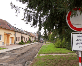 Město opraví ulici Za Dědinou v Sadech
