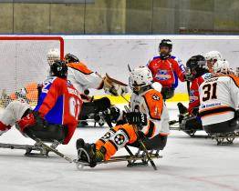 Sledge hokejisté Zlína při domácí premiéře zabojují o první letošní vítězství