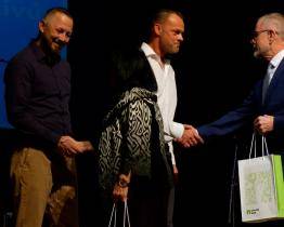 Město děkovalo Miroslavu Kobzinkovi a Luďkovi Červenkovi za záchranu života