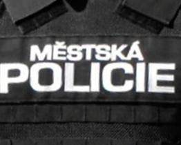 Házet kamení po autech se v Otrokovicích nevyplácí