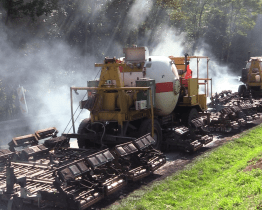 Nová technologie vymění povrch silnice za několik týdnů