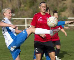 Přijďte na pohár fotbalistek Uherského Brodu proti Zlínu a vytvořte divácký rekord!