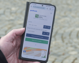 Ve Zlíně můžete od 1. listopadu platit parkovné mobilem i bez aplikace  