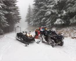 Záchranáři Horské služby Beskydy mají za sebou první zimní zásah na sněhu