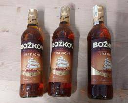 Nejdřív chtěl ukrást alkohol, pak si opilý Zlíňan lehl na frekventovanou silnici. Strážníkům řekl, že je hloupý