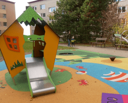 Uherskohradišťská radnice dokončila obnovu hřiště na ulici Derflanská