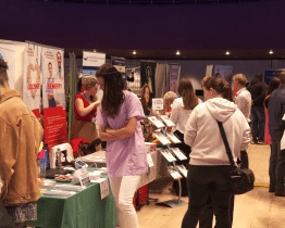 Veletrh práce a vzdělávání pomáhá žákům při volbě škol