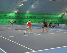 Tenisový turnaj pro přátele přivítal i bývalé tenisty z okruhů ATP nebo WTA