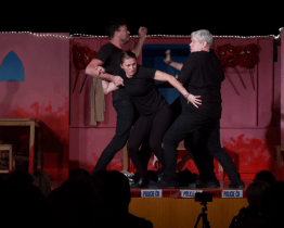 Divadlo Pecka uvedlo krimi parodii na motivy Romea a Julie