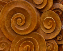 Art GALERIE info v Domě kultury vystavuje dřevěné plastiky Jaroslava Bureše