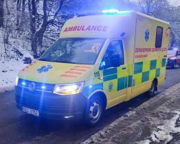 Krušná noc záchranářů na Uherskohradišťsku. Na ARO skončila žena s 8,6 promile alkoholu