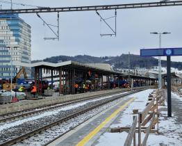 Na vlakovém nádraží ve Vsetíně se otevřou nová nástupiště a část podchodu
