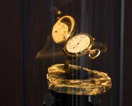 Vzácné hodinky Tomáše Bati musely zmizet z Památníku. Hrozilo jejich poškození 