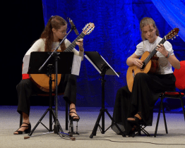 Koncert ZUŠ byl beneficí pro neziskovou organizaci EDUCO Zlín 