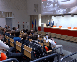 Zájemců o studium strojírenství ubývá